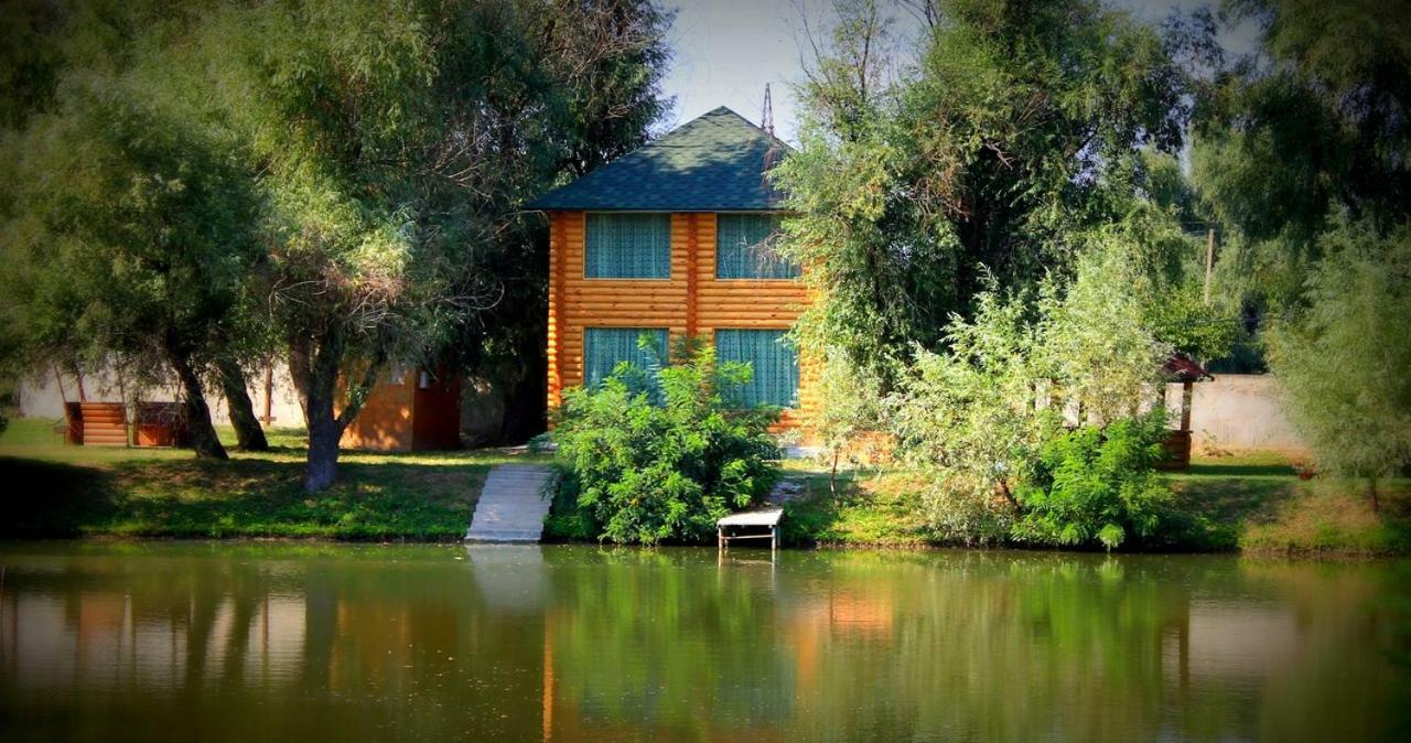 Holiday Park Dunay Kyslytsya Exterior foto